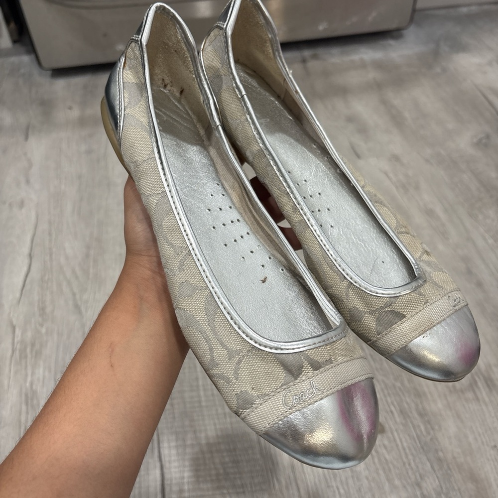 Coach Women's Silver and Beige Loafers